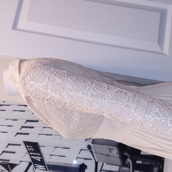 Lace vintage pleated dress - Picture 5 of 5